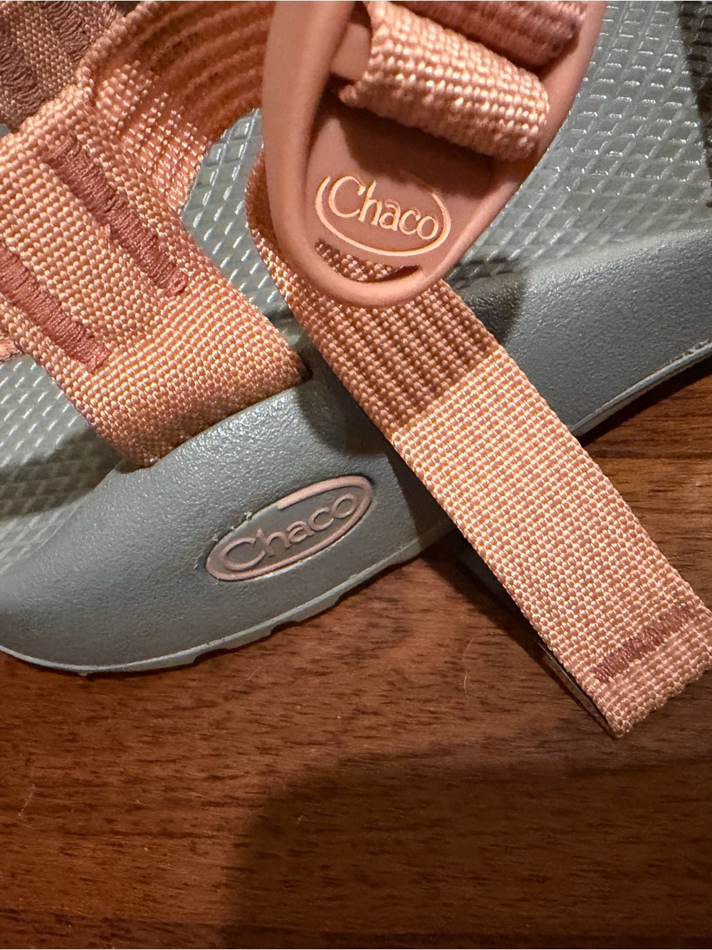 EUC Chaco Women's Peach Multicolor Strap Sandals with Gray Footbed - Picture 2 of 4